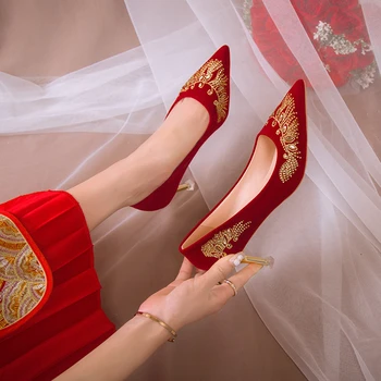 Chińskie buty Ślubne Damskie Zimowe 2022 Nowe Haftowane buty panny Młodej Czerwone Zamszowe szpilki na Wysokim Obcasie, Odzież Obuwie