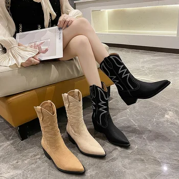 Duże Rozmiary, damskie nowoczesne buty w stylu zachodnim, kolekcja 2022 roku, jesienno-zimowe Modne damskie buty Chelsea na wysokim obcasie z ostrym czubkiem do połowy Łydki