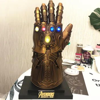 [Zrobione z metalu] Marvel hero skala 1: 1 Noszone strzałów Rękawice Thanos Infinity Gauntlet z podświetleniem led zawierają podstawę do cosplay zabawki